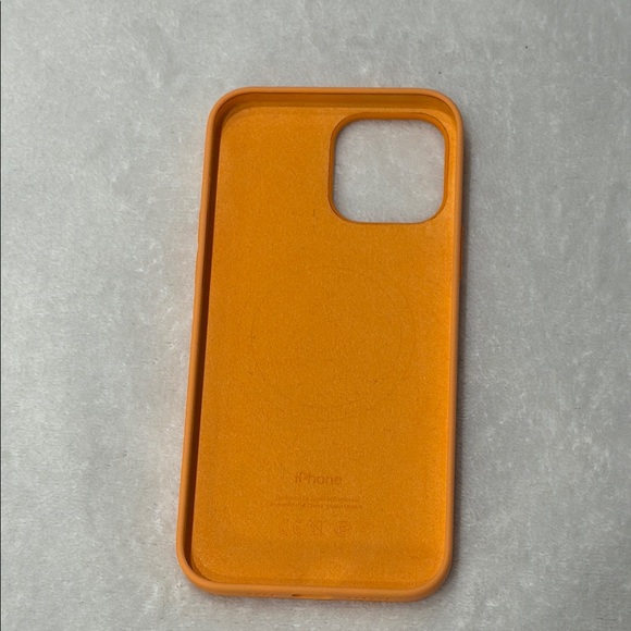 iPhone 13 Pro Max 6.7” Apple Orange Silicone Case for iPhone - Picture 3 of 6